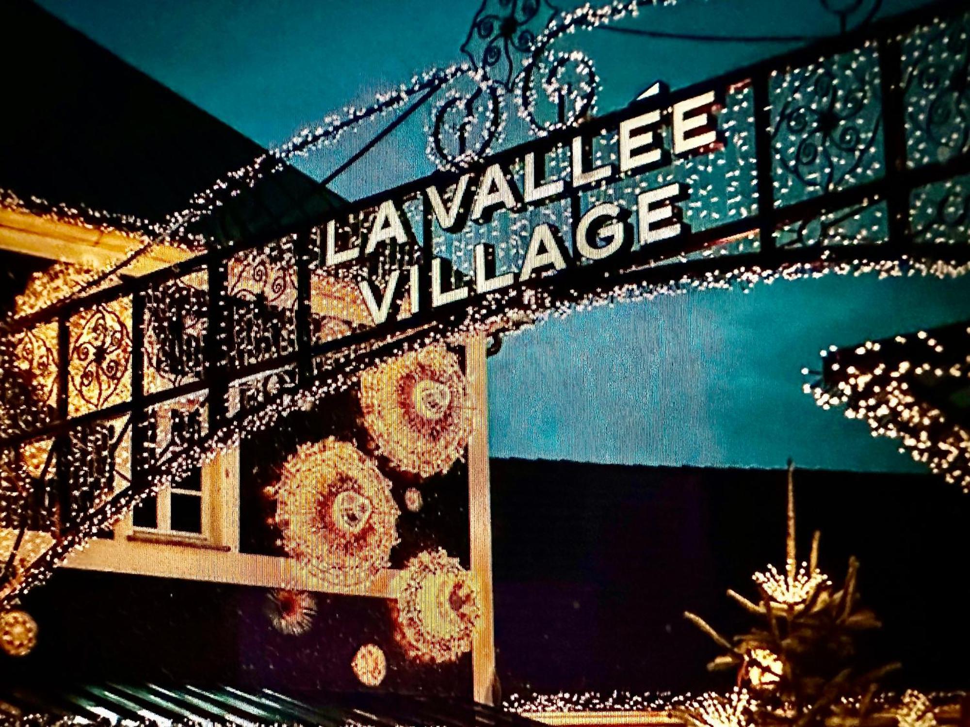 Appt Vue Place De Toscane - 4Min Disneyland-Paris Serris Exterior photo