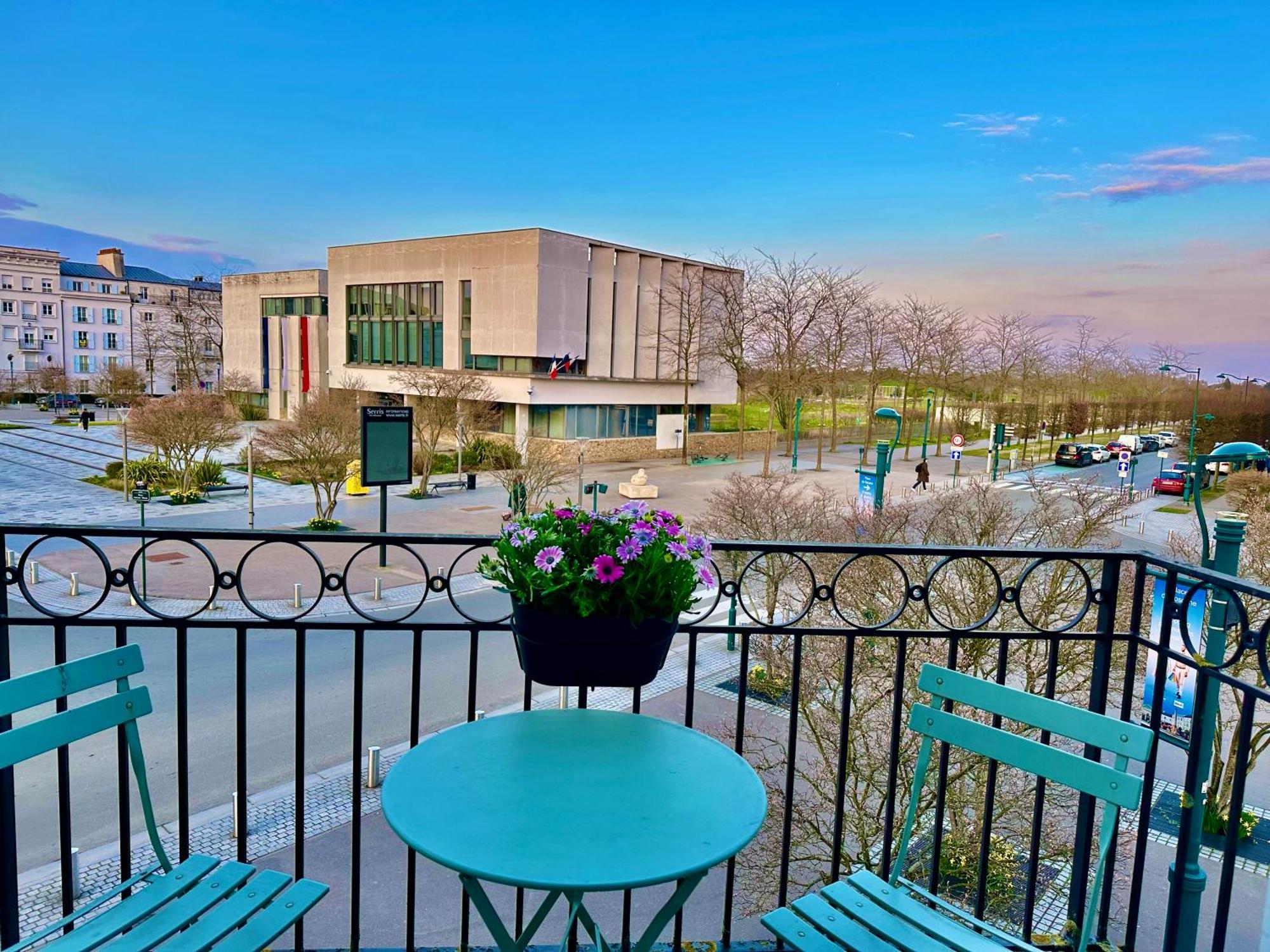 Appt Vue Place De Toscane - 4Min Disneyland-Paris Serris Exterior photo